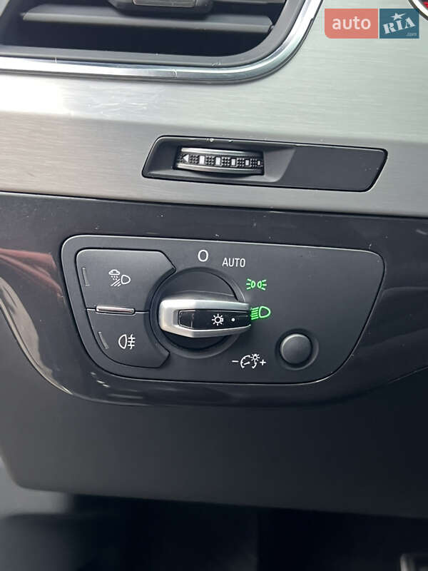 Позашляховик / Кросовер Audi Q7 2016 в Одесі