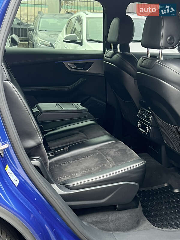 Позашляховик / Кросовер Audi Q7 2016 в Одесі