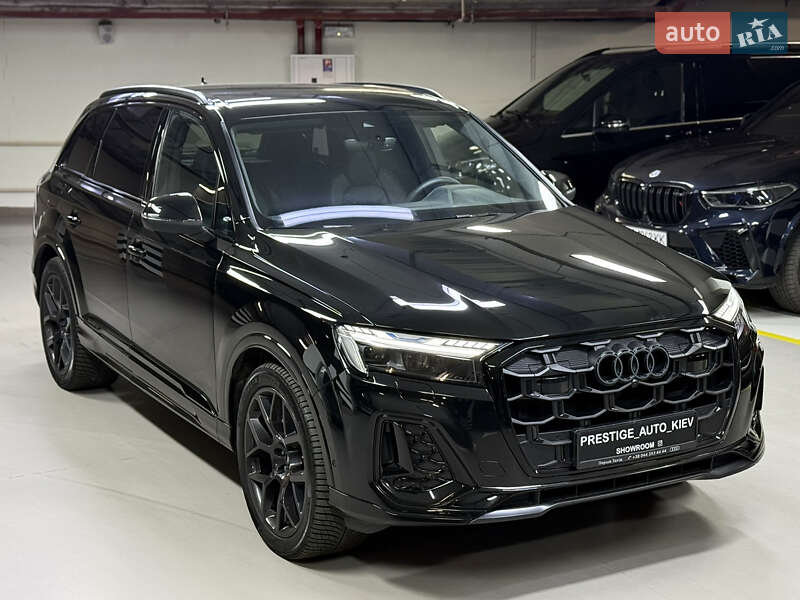 Внедорожник / Кроссовер Audi Q7 2024 в Киеве
