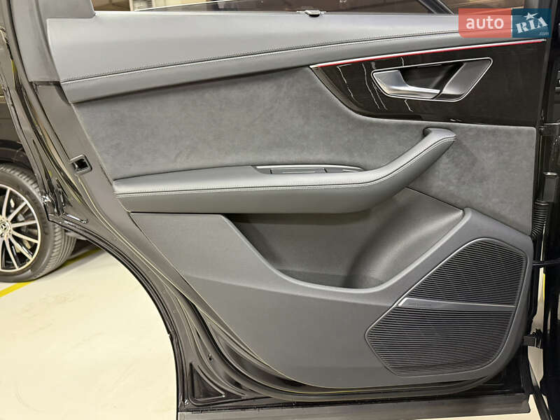 Внедорожник / Кроссовер Audi Q7 2024 в Киеве