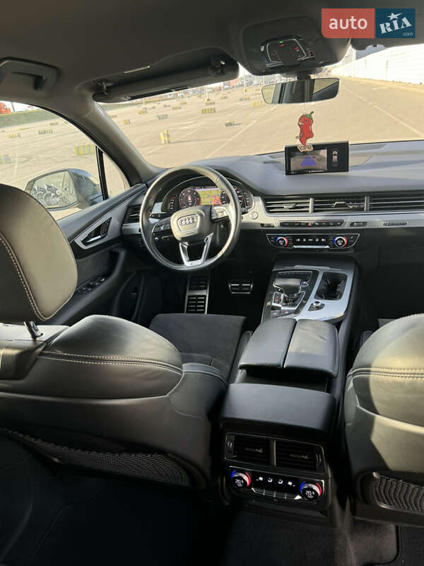 Внедорожник / Кроссовер Audi Q7 2018 в Львове