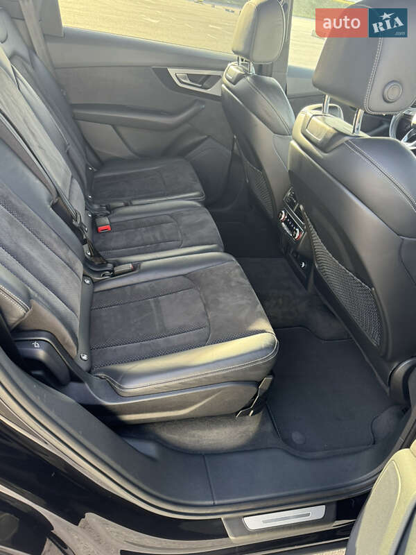 Внедорожник / Кроссовер Audi Q7 2018 в Львове