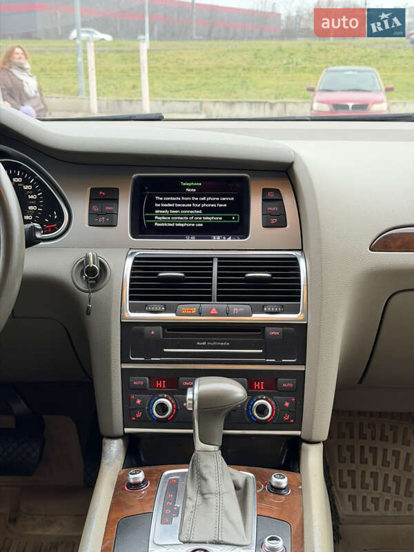 Внедорожник / Кроссовер Audi Q7 2011 в Киеве