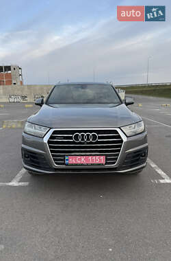 Внедорожник / Кроссовер Audi Q7 2017 в Львове