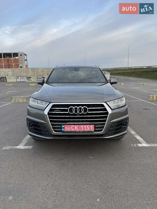 Внедорожник / Кроссовер Audi Q7 2017 в Львове