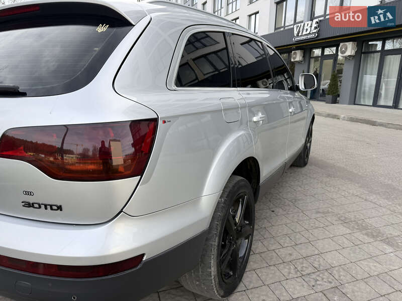 Внедорожник / Кроссовер Audi Q7 2006 в Новояворовске