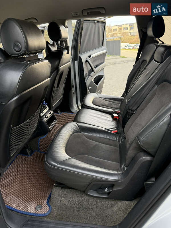 Внедорожник / Кроссовер Audi Q7 2006 в Новояворовске