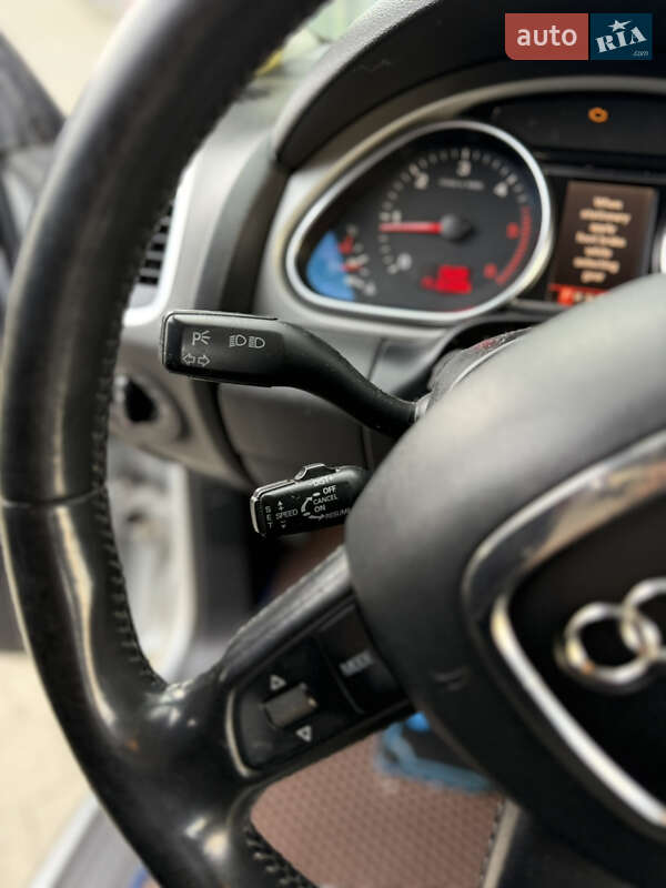 Внедорожник / Кроссовер Audi Q7 2006 в Новояворовске