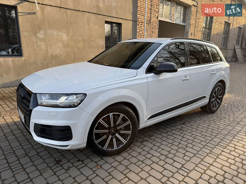 Внедорожник / Кроссовер Audi Q7 2016 в Коломые