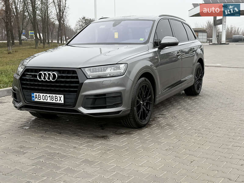 Внедорожник / Кроссовер Audi Q7 2016 в Виннице