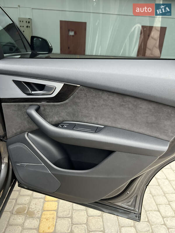 Внедорожник / Кроссовер Audi Q7 2019 в Львове фото 31 Внедорожник / Кроссовер Audi Q7 2019 в Львове