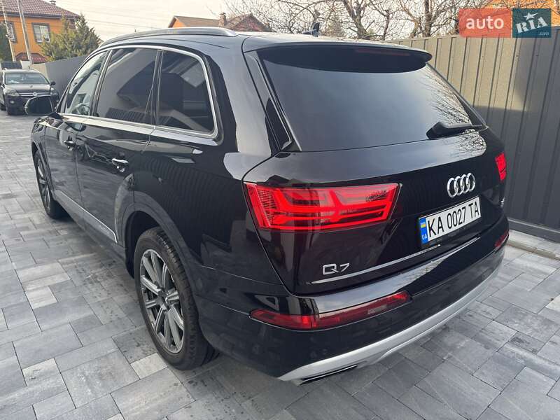 Внедорожник / Кроссовер Audi Q7 2018 в Киеве