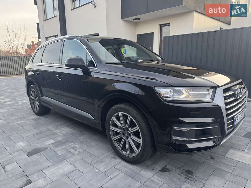 Внедорожник / Кроссовер Audi Q7 2018 в Киеве