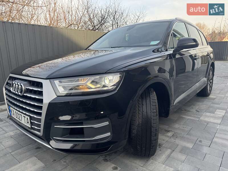 Внедорожник / Кроссовер Audi Q7 2018 в Киеве
