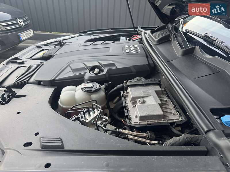 Внедорожник / Кроссовер Audi Q7 2018 в Киеве