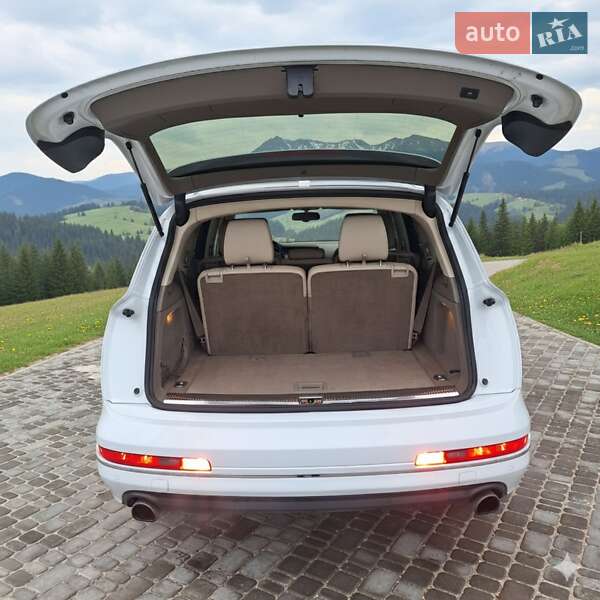 Внедорожник / Кроссовер Audi Q7 2013 в Тернополе