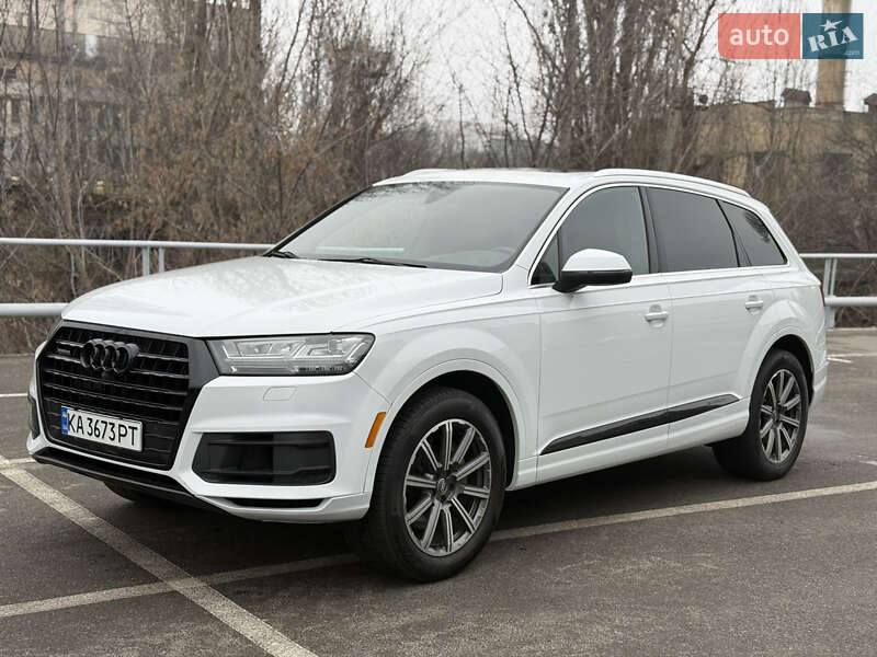 Внедорожник / Кроссовер Audi Q7 2016 в Киеве