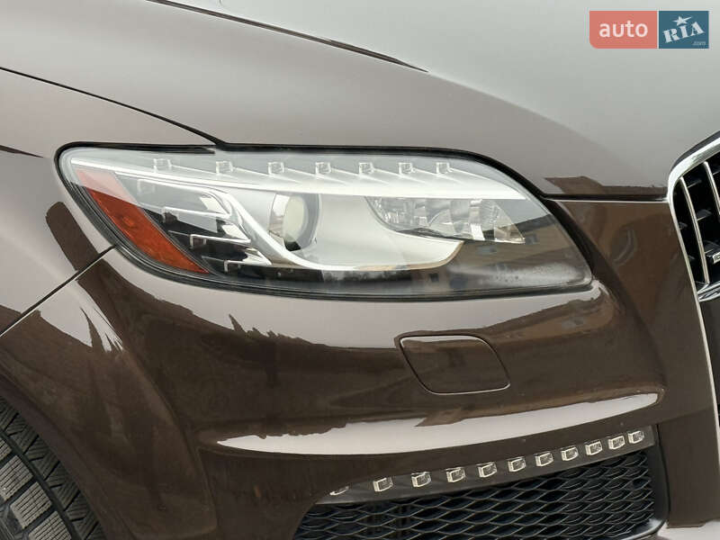 Внедорожник / Кроссовер Audi Q7 2010 в Ровно