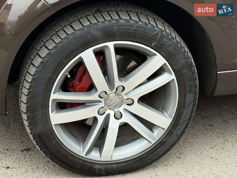 Внедорожник / Кроссовер Audi Q7 2010 в Ровно