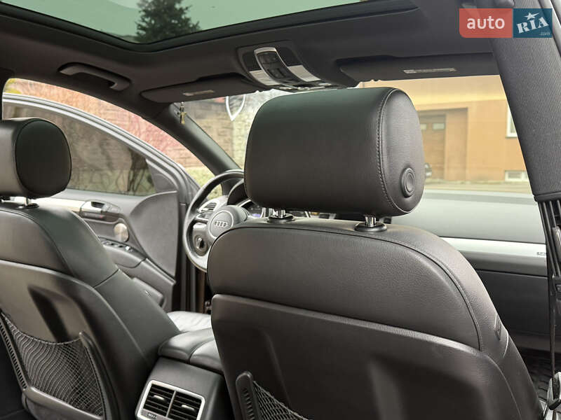 Внедорожник / Кроссовер Audi Q7 2010 в Ровно