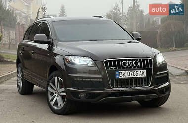 Внедорожник / Кроссовер Audi Q7 2010 в Ровно