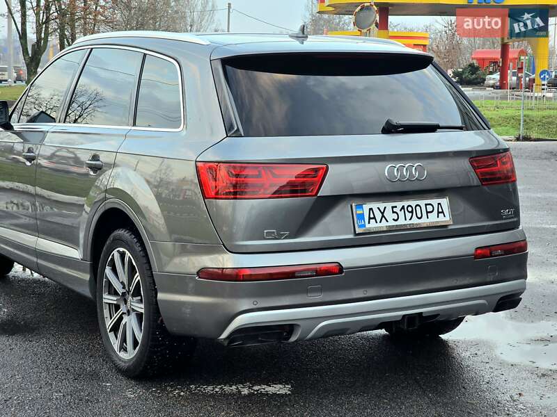 Внедорожник / Кроссовер Audi Q7 2016 в Харькове