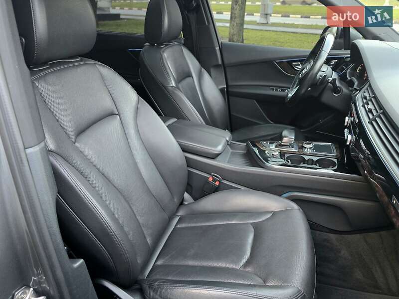 Внедорожник / Кроссовер Audi Q7 2016 в Харькове