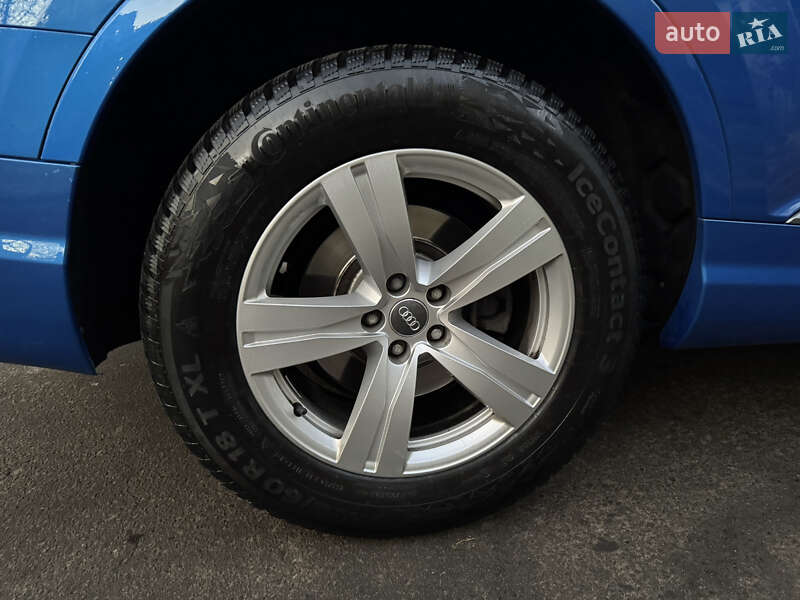 Внедорожник / Кроссовер Audi Q7 2015 в Львове