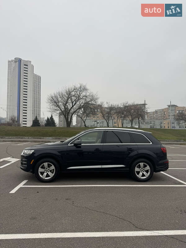 Внедорожник / Кроссовер Audi Q7 2017 в Киеве