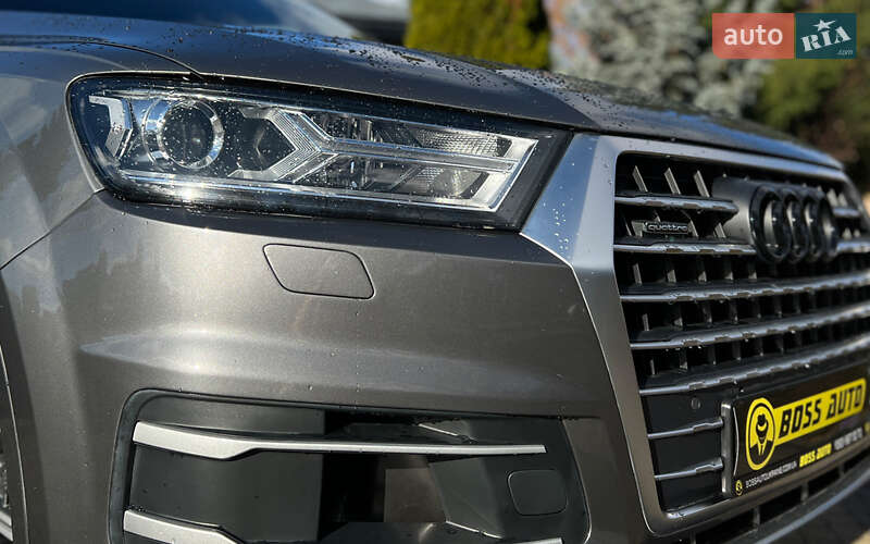 Внедорожник / Кроссовер Audi Q7 2017 в Львове