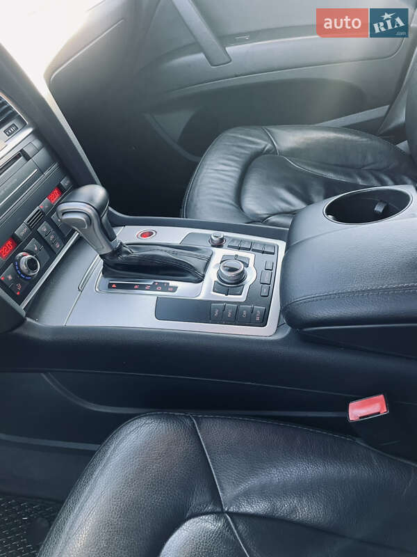 Внедорожник / Кроссовер Audi Q7 2009 в Киеве