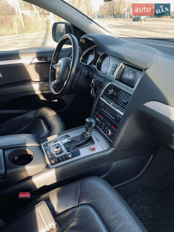 Внедорожник / Кроссовер Audi Q7 2009 в Киеве