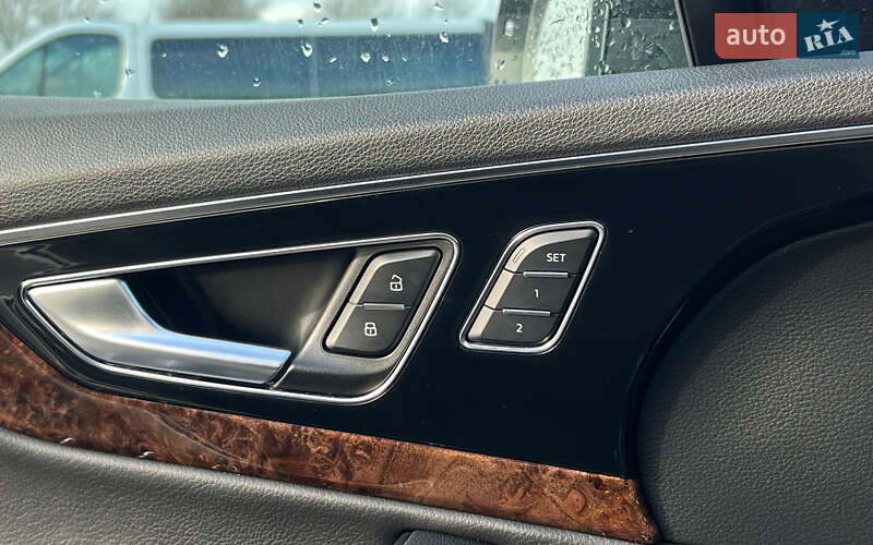 Внедорожник / Кроссовер Audi Q7 2016 в Львове