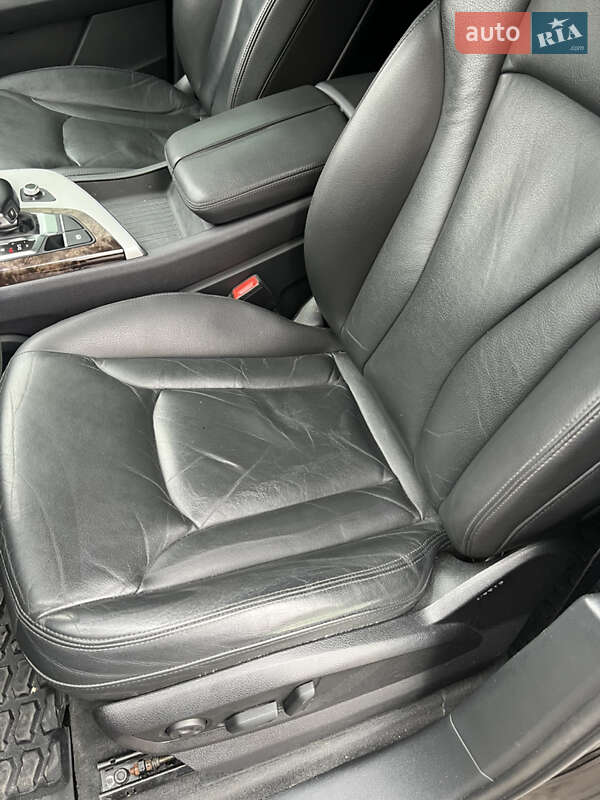 Внедорожник / Кроссовер Audi Q7 2017 в Ужгороде
