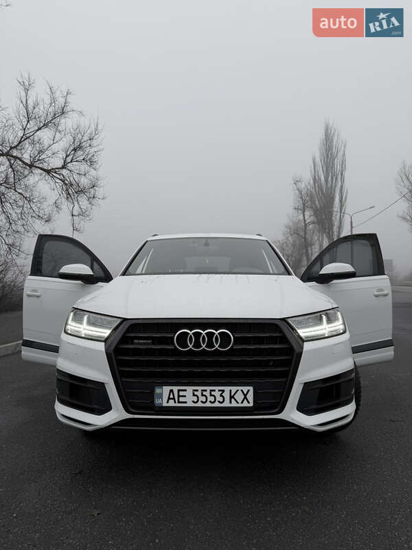 Audi Q7 2016
