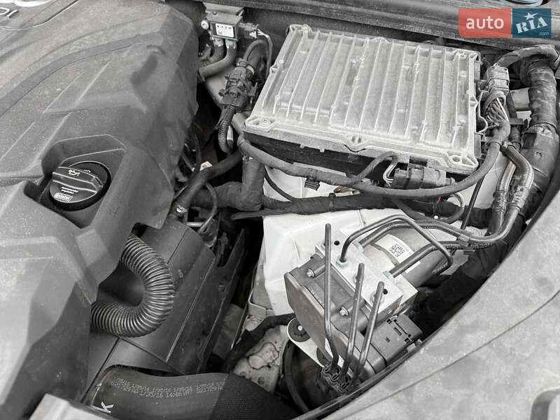 Внедорожник / Кроссовер Audi Q7 2016 в Кривом Роге