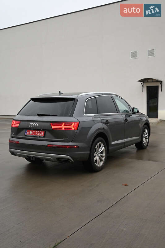 Внедорожник / Кроссовер Audi Q7 2019 в Луцке