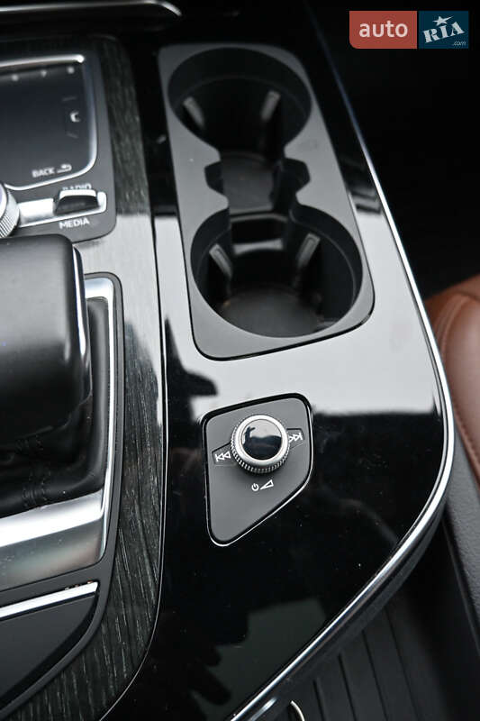 Внедорожник / Кроссовер Audi Q7 2019 в Луцке