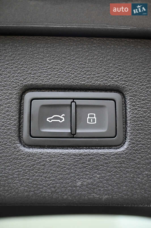 Внедорожник / Кроссовер Audi Q7 2019 в Луцке