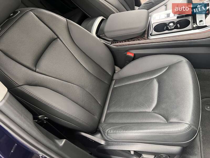 Внедорожник / Кроссовер Audi Q7 2020 в Сумах