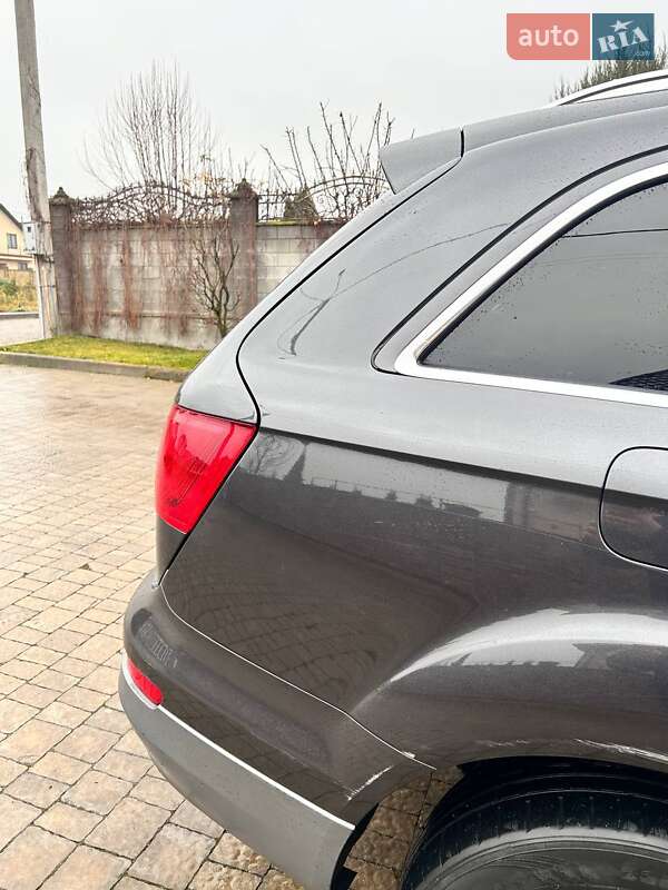 Внедорожник / Кроссовер Audi Q7 2012 в Ровно