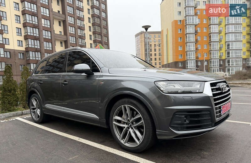 Внедорожник / Кроссовер Audi Q7 2015 в Чернигове