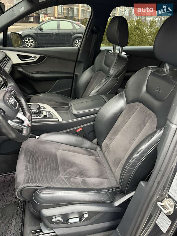 Внедорожник / Кроссовер Audi Q7 2015 в Чернигове