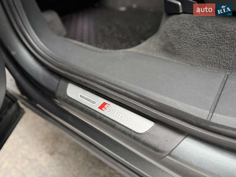 Внедорожник / Кроссовер Audi Q7 2015 в Чернигове