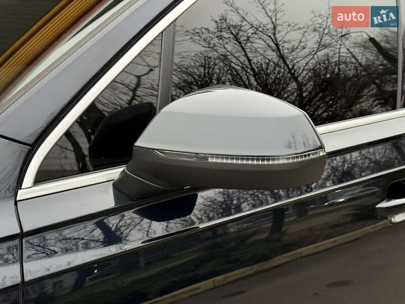 Внедорожник / Кроссовер Audi Q7 2017 в Днепре