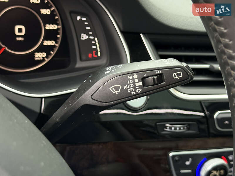 Внедорожник / Кроссовер Audi Q7 2017 в Днепре