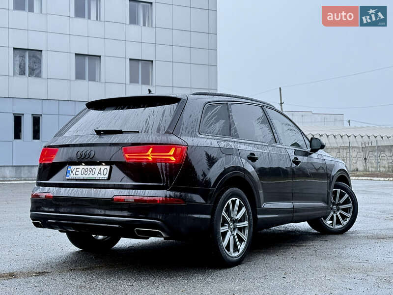 Внедорожник / Кроссовер Audi Q7 2019 в Днепре