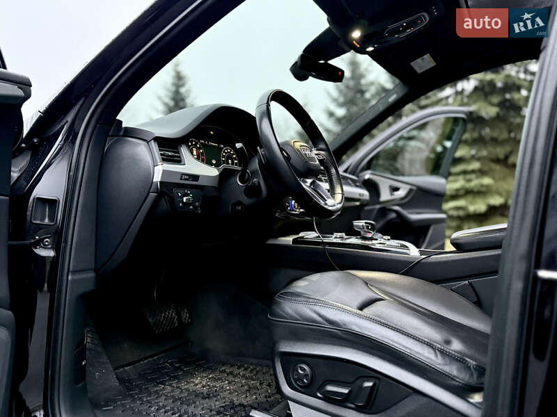 Внедорожник / Кроссовер Audi Q7 2019 в Днепре