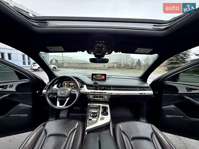 Внедорожник / Кроссовер Audi Q7 2019 в Днепре