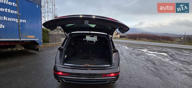 Внедорожник / Кроссовер Audi Q7 2013 в Тячеве